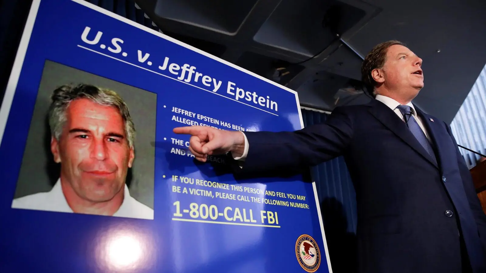Irmão de Jeffrey Epstein contesta versão oficial de suicídio e aponta dúvidas sobre investigação - Imagem do artigo original