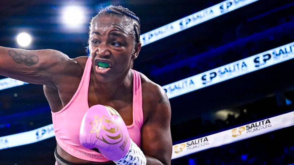 Claressa Shields mantém cartel perfeito ao superar Lani Daniels por decisão unânime em Detroit - Imagem do artigo original