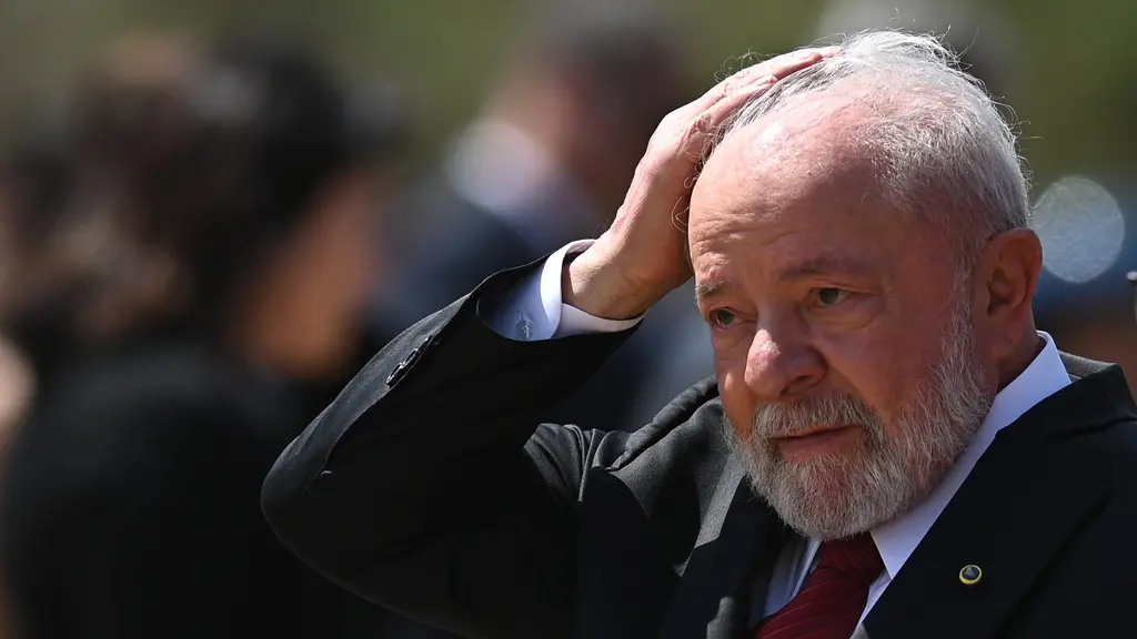 Governo Lula enfrenta impasse com Trump e isola Brasil em negociações tarifárias - Imagem do artigo original