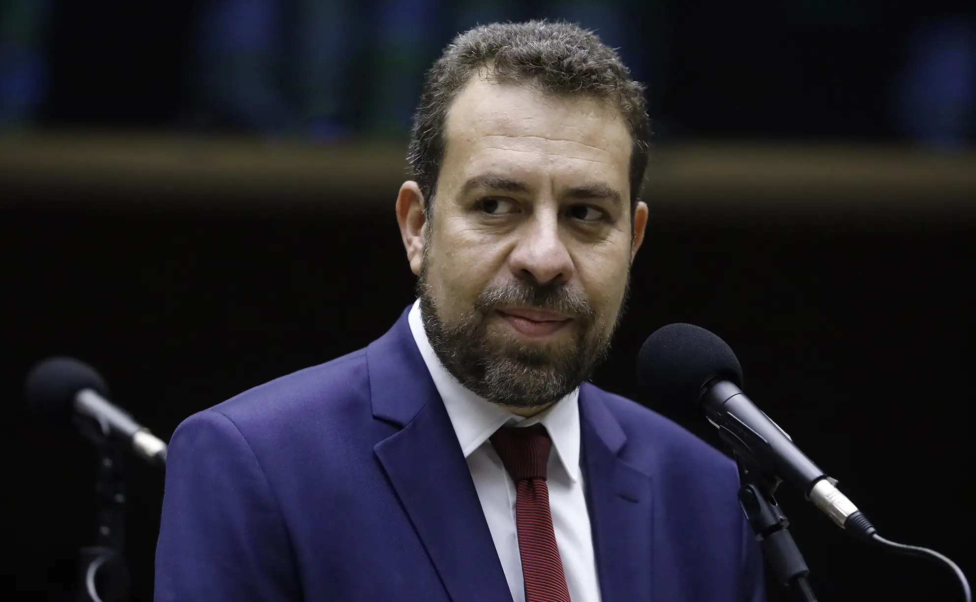 Boulos solicita à Polícia Federal demissão de Eduardo Bolsonaro do cargo de escrivão - Imagem do artigo original