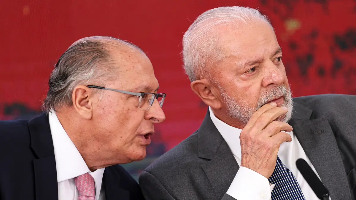 Lula recebe plano de contingência contra tarifaço dos EUA enquanto mantém negociações em aberto - Imagem do artigo original