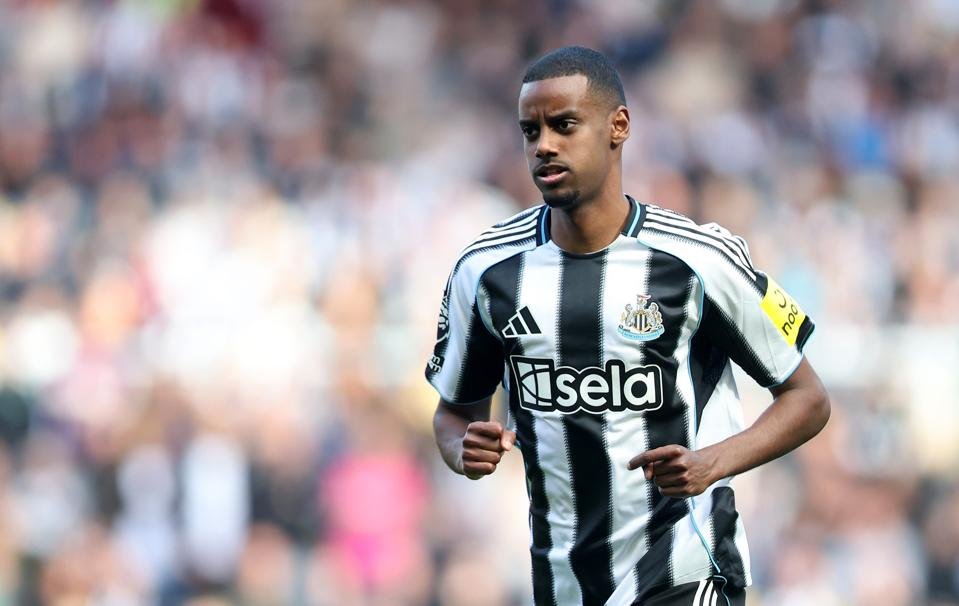Liverpool negocia contratação de Alexander Isak e reforça disputa por estrelas na Europa - Imagem do artigo original