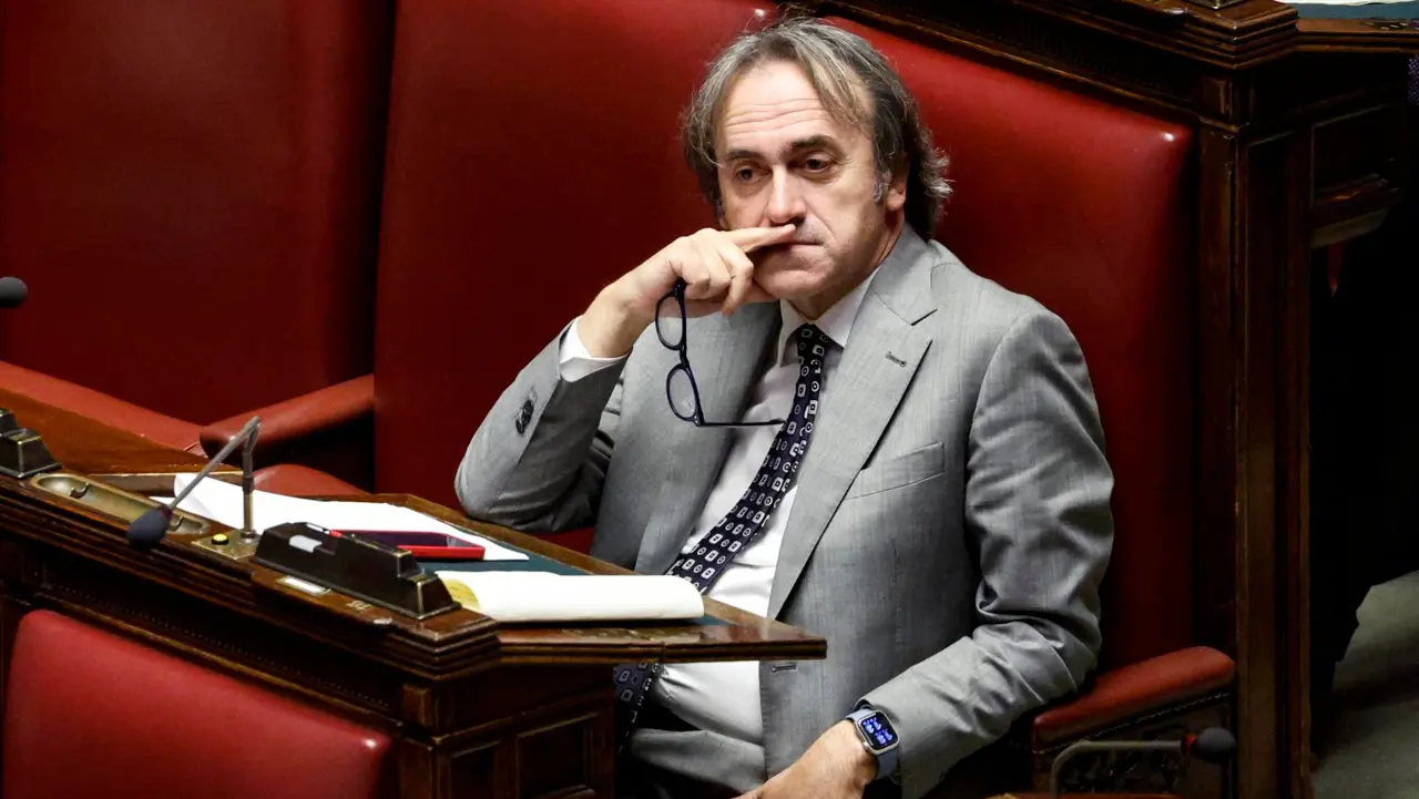 Deputado italiano Angelo Bonelli diz ter fornecido à polícia endereço de Carla Zambelli em Roma - Imagem do artigo original