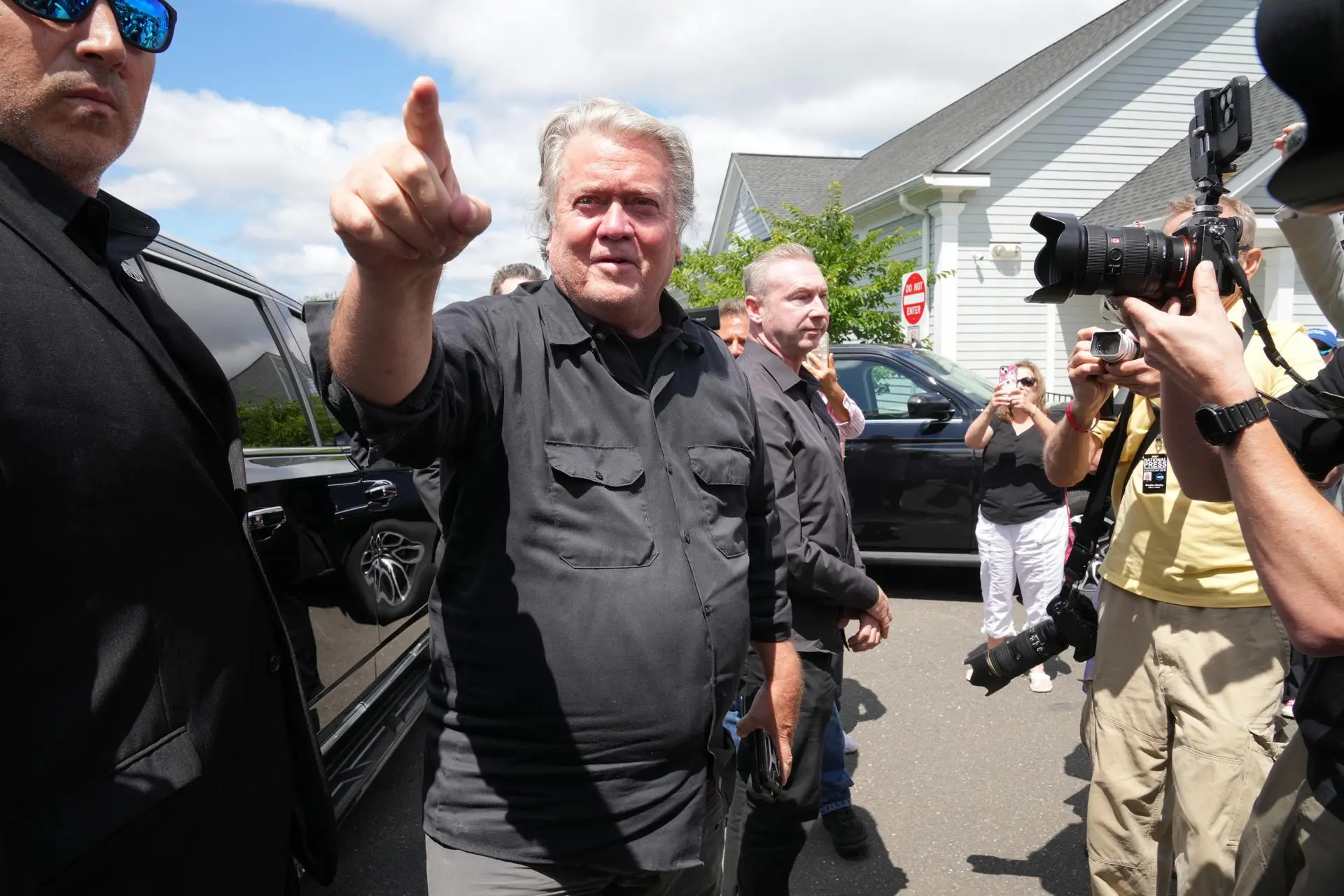 Steve Bannon, ex-estrategista de Trump, ganha destaque como articulador de pressão dos EUA contra ministros do STF - Imagem do artigo original