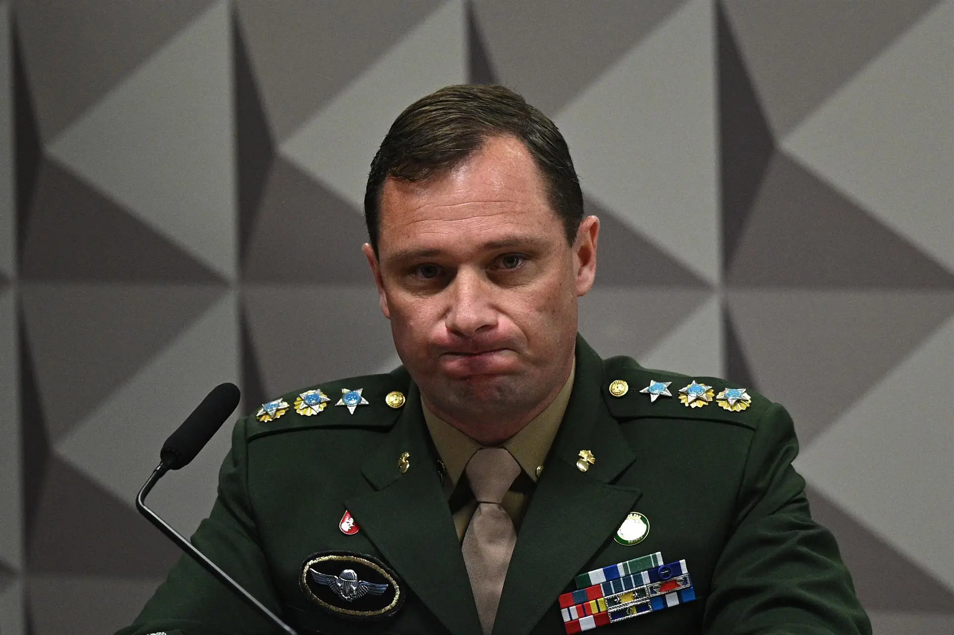 Defesa de Mauro Cid acusa PGR de traição e solicita perdão judicial ao STF - Imagem do artigo original