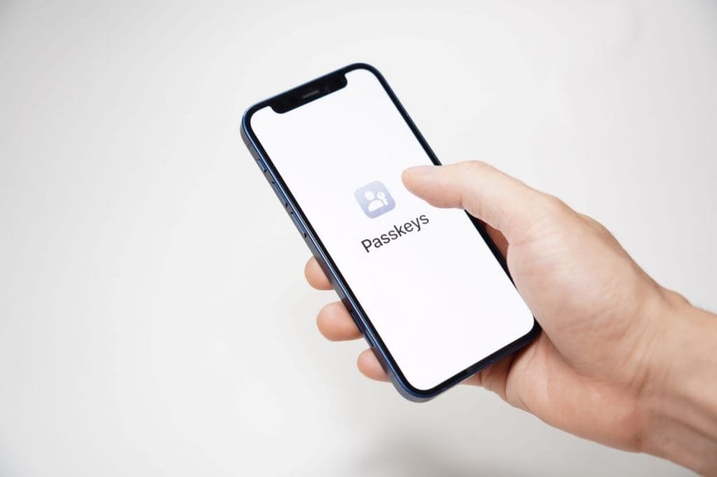 Microsoft Authenticator eliminará senhas salvas em agosto de 2025; saiba configurar passkeys - Imagem do artigo original