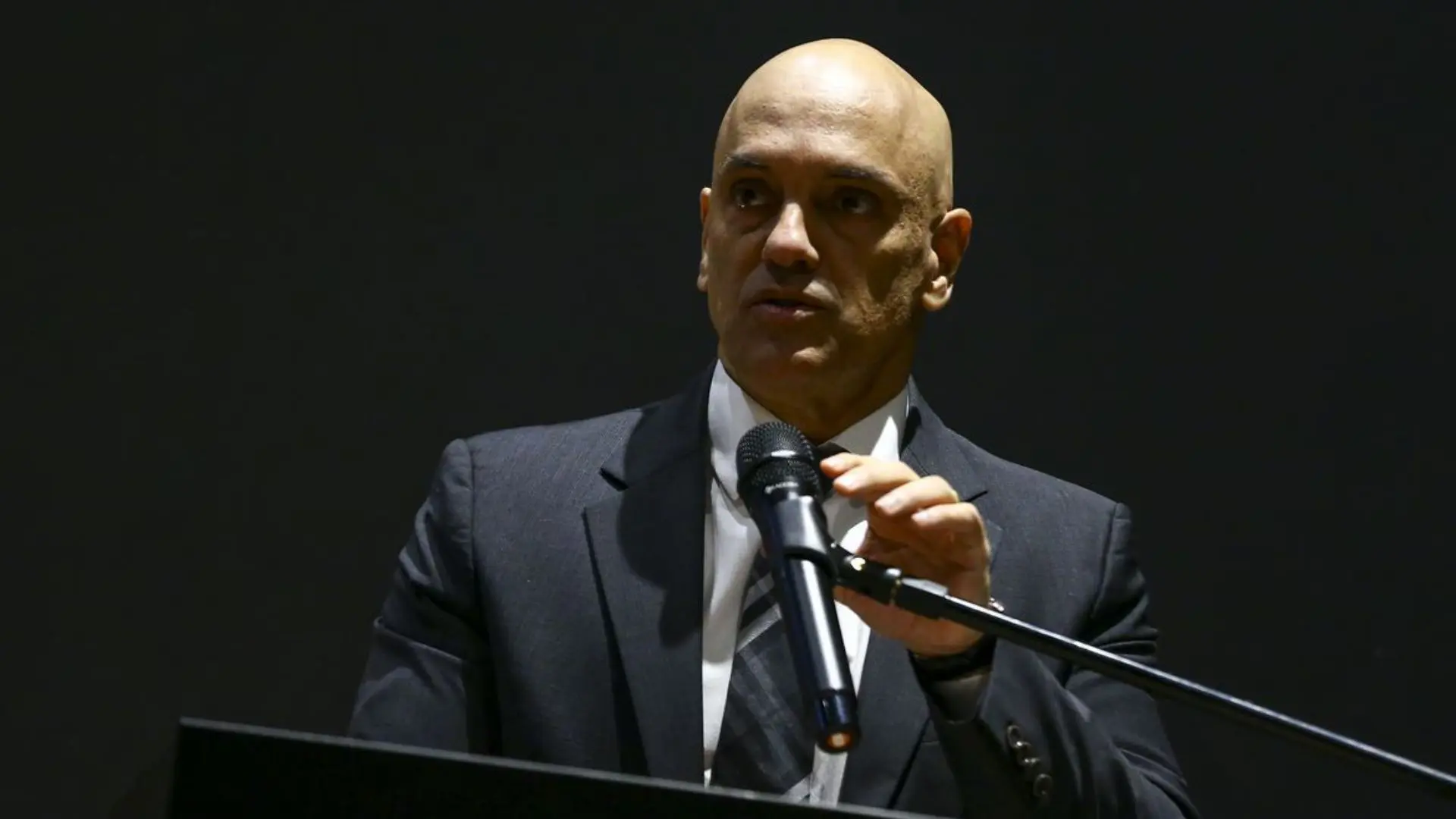 EUA impõem Lei Magnitsky a Alexandre de Moraes após série de confrontos bilaterais - Imagem do artigo original