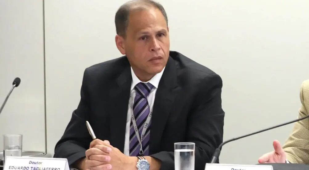 Ex-assessor do TSE comemora sanção dos EUA a Moraes e elogia articulação de Eduardo Bolsonaro - Imagem do artigo original