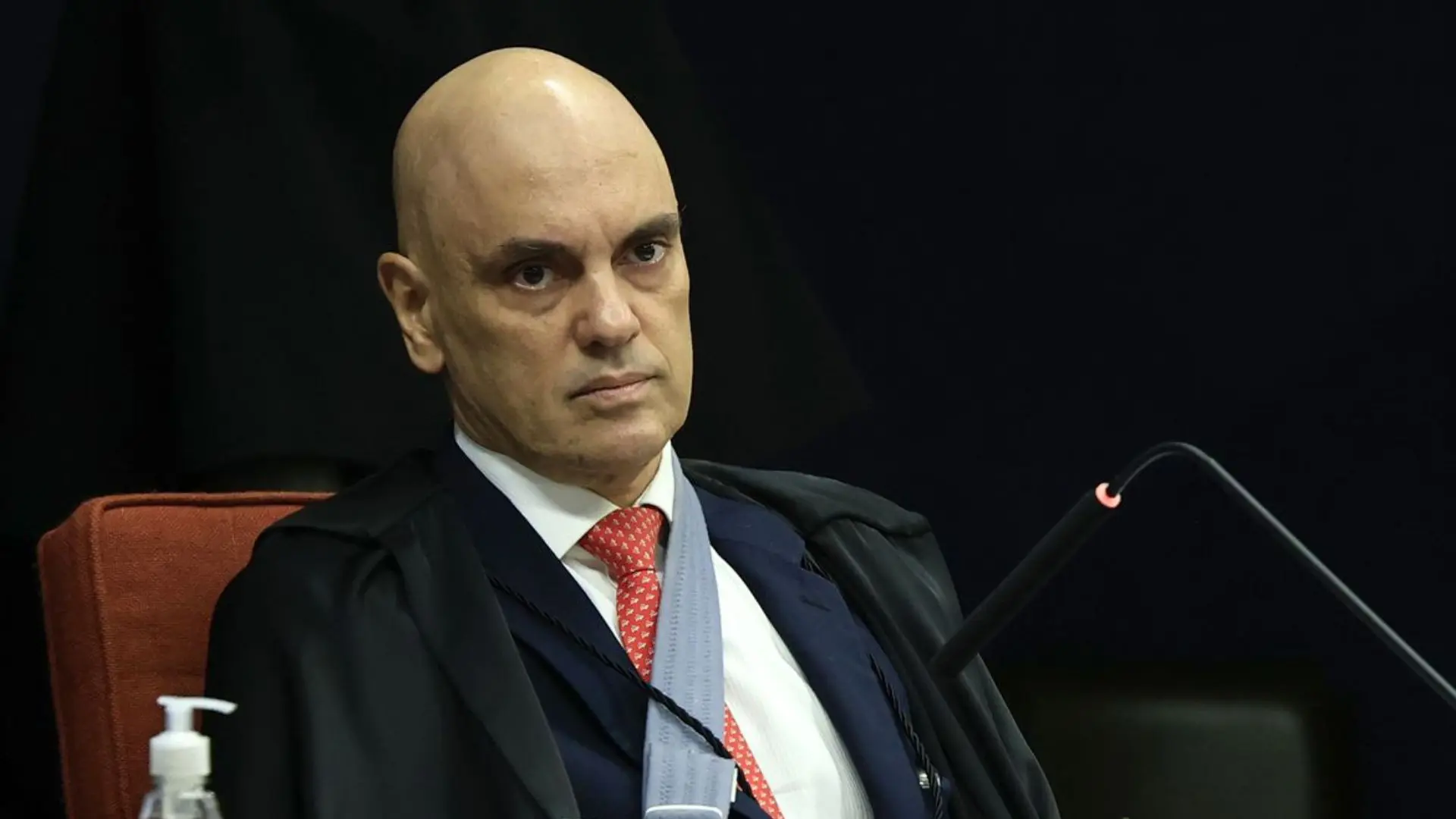 PL expulsa deputado que defendeu Moraes e criticou Trump após sanções dos EUA - Imagem do artigo original
