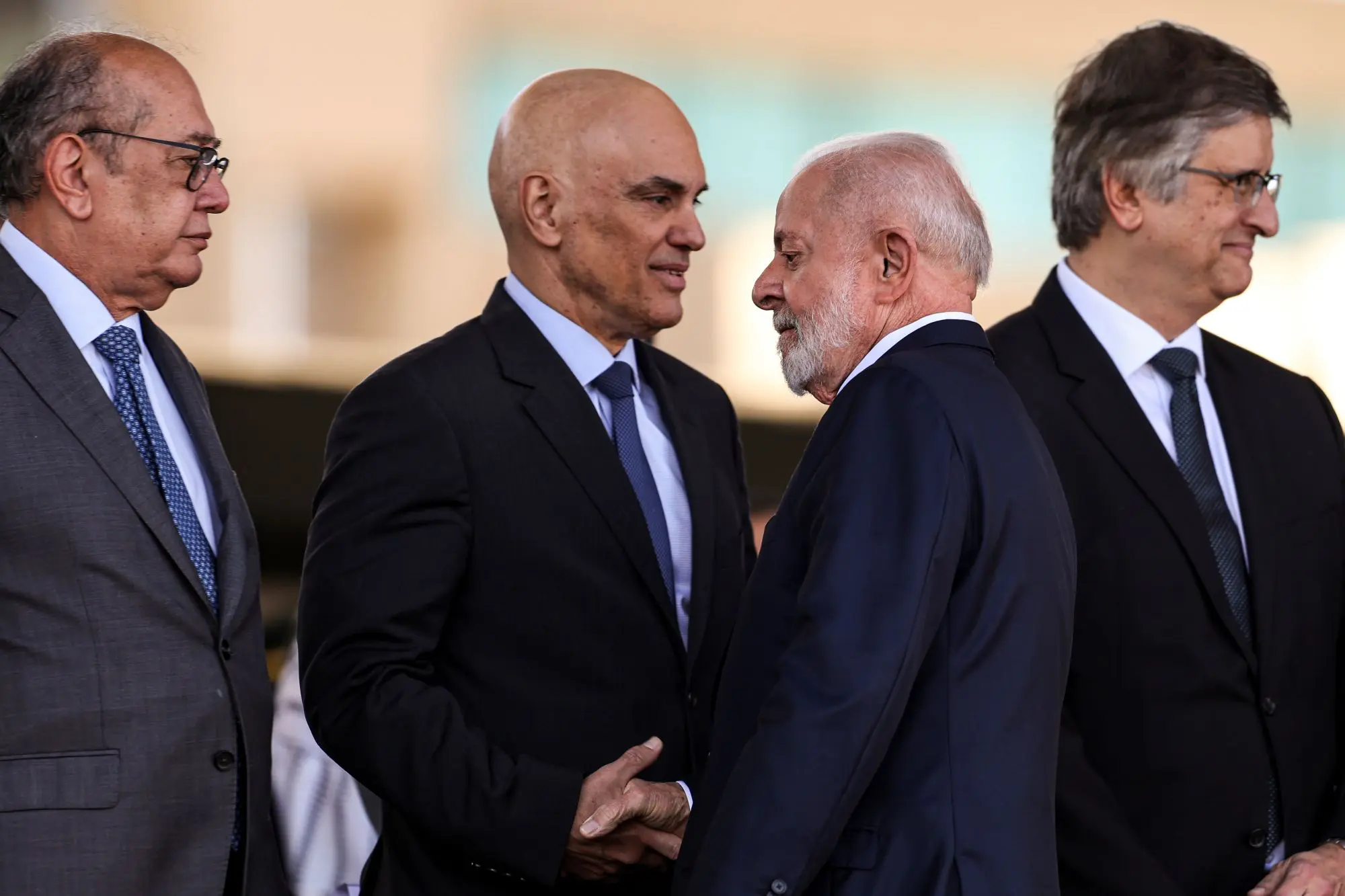 Lula reúne ministros do STF no Alvorada para demonstrar apoio a Alexandre de Moraes - Imagem do artigo original