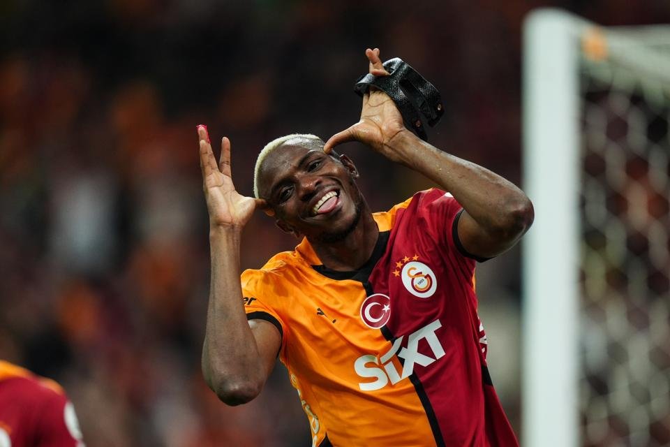 Galatasaray fecha contratação recorde de Victor Osimhen por €75 milhões - Imagem do artigo original