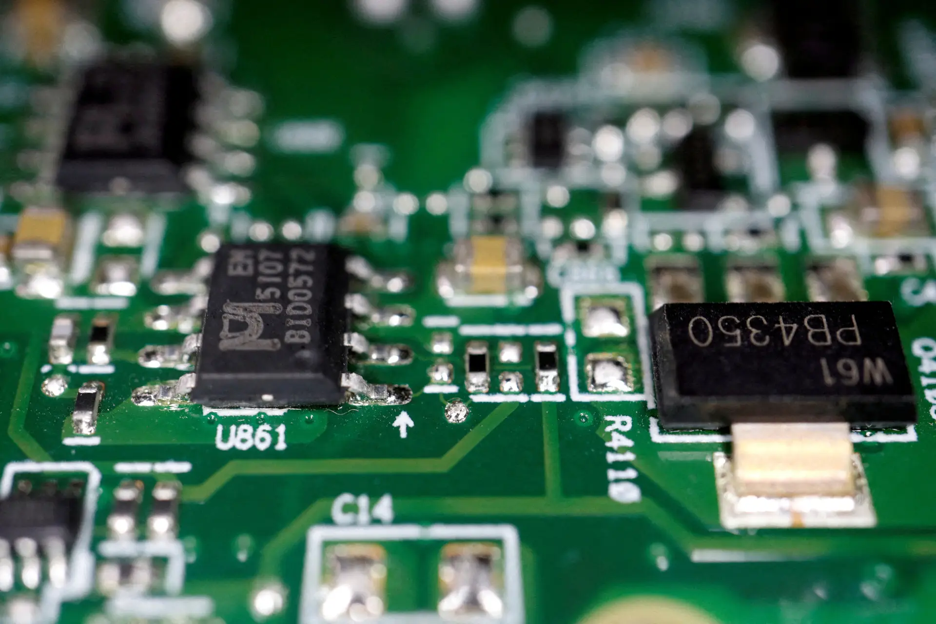 Governo Trump divulgará em duas semanas resultado de investigação sobre importação de semicondutores - Imagem do artigo