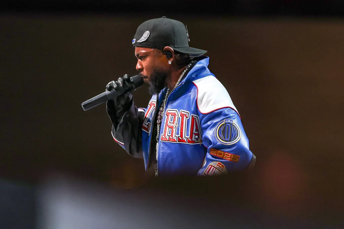 Kendrick Lamar empata recorde pessoal com “Luther” no topo da Rap Airplay - Imagem do artigo