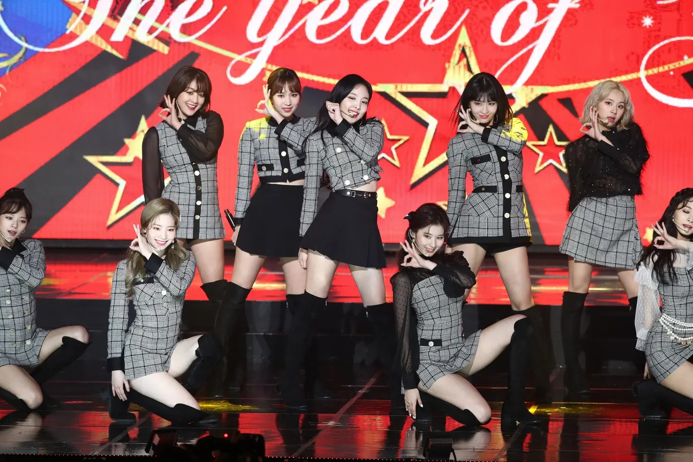 Twice iguala recorde de BTS com novo álbum no Top 10 da Billboard 200 - Imagem do artigo