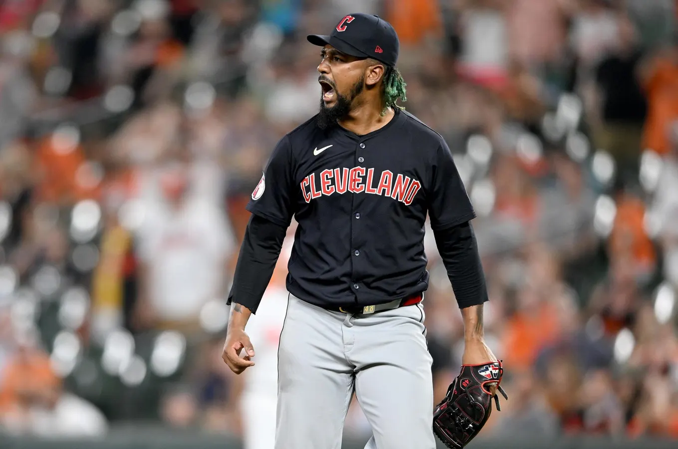 Fechador Emmanuel Clase, dos Guardians, é afastado por investigação de apostas da MLB - Imagem do artigo