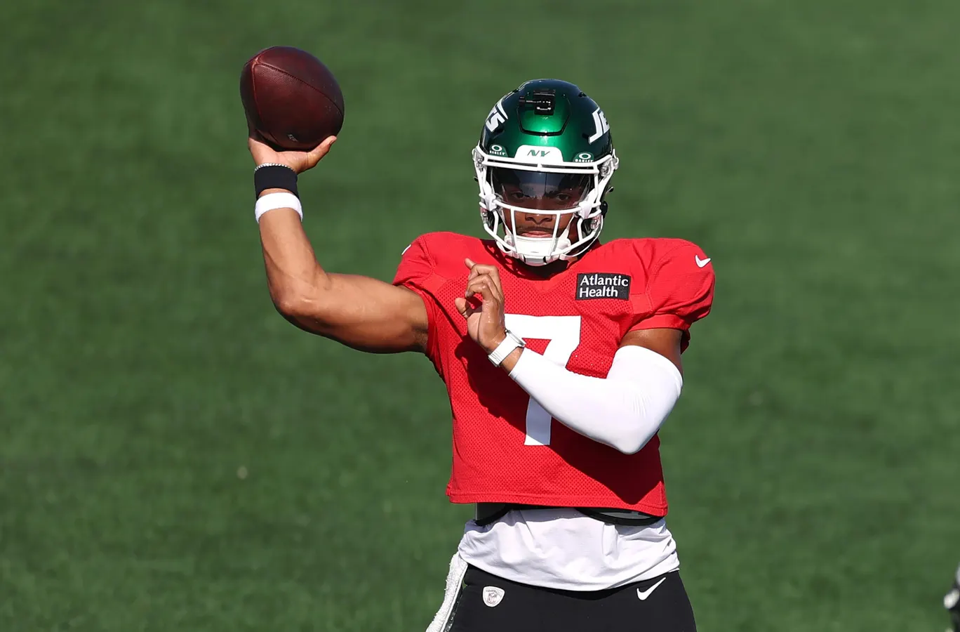 Estratégia de quarterback nas rodadas finais ganha força nos drafts de fantasy football em 2025 - Imagem do artigo