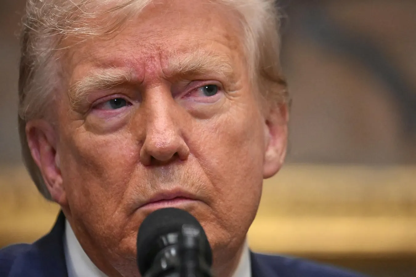 Trump volta a citar Epstein e mantém tema em evidência - Imagem do artigo