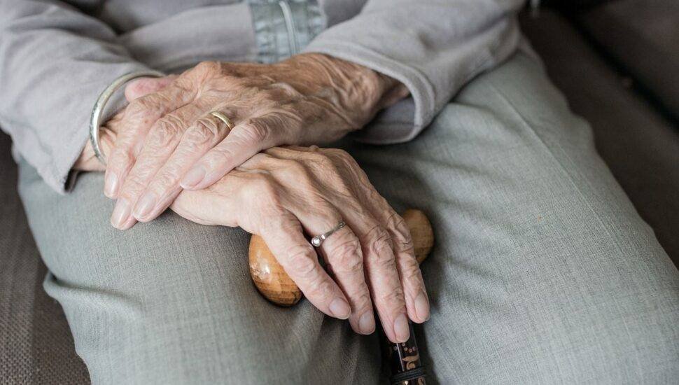 Pensões de filhas, netas e irmãs solteiras da União somam R$ 700 milhões por mês - Imagem do artigo original