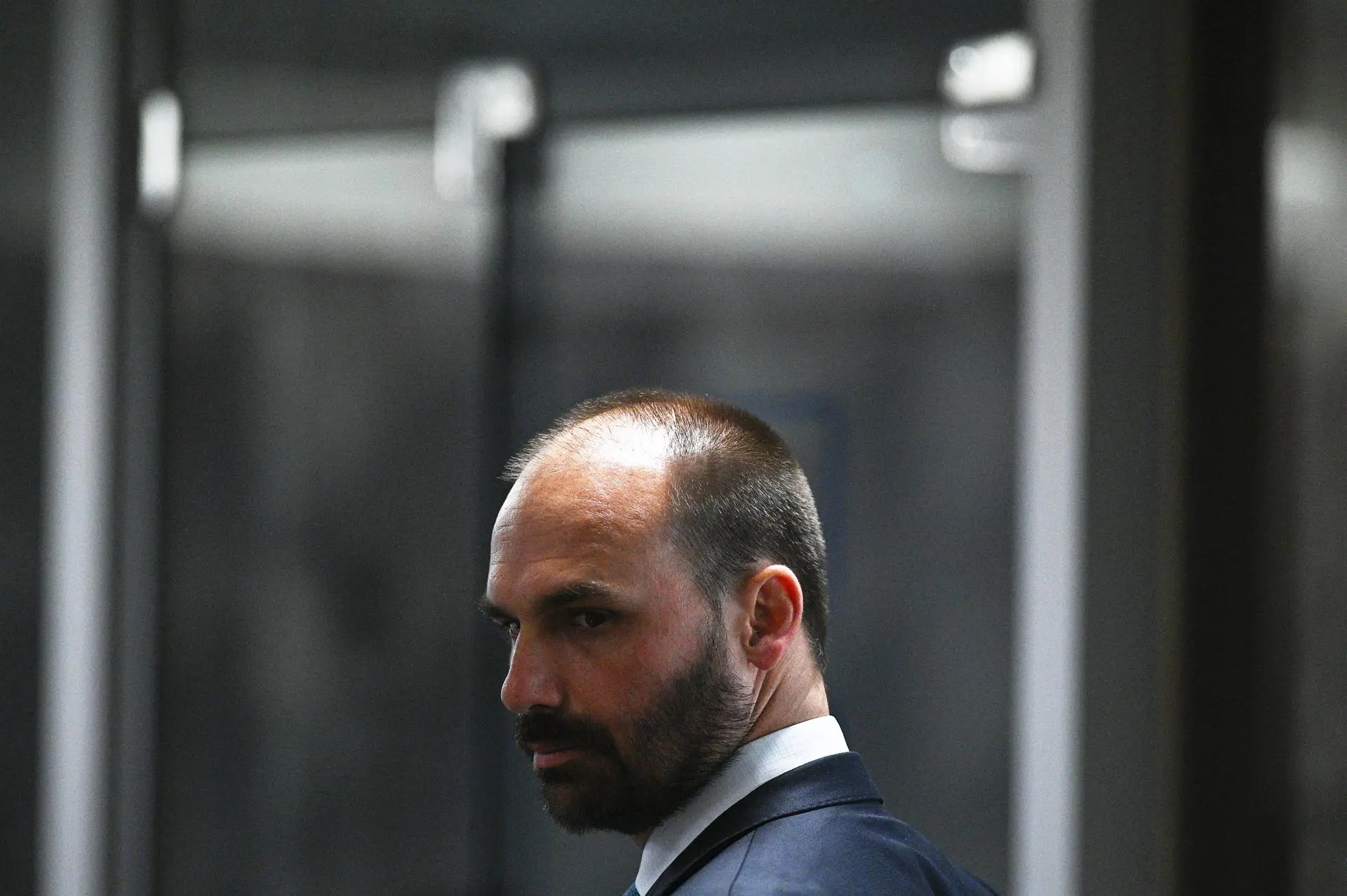 Eduardo Bolsonaro agenda giro por sete países para pedir sanções europeias contra Alexandre de Moraes - Imagem do artigo original