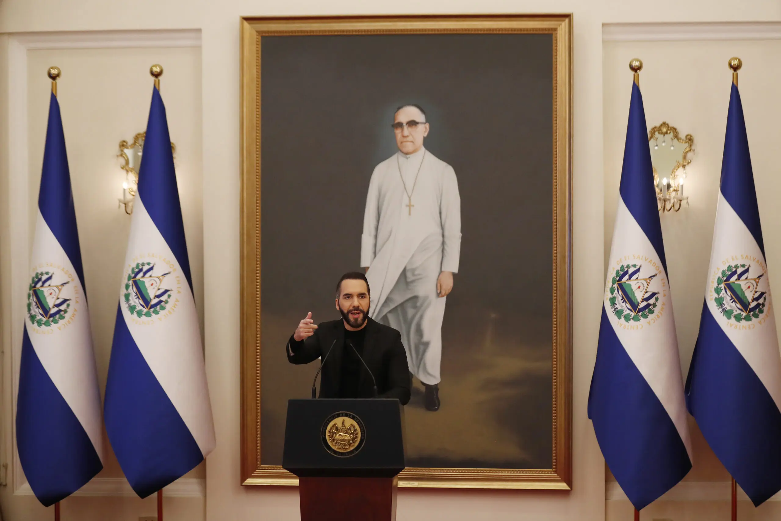 Bukele minimiza críticas após Assembleia aprovar reeleição presidencial sem limites em El Salvador - Imagem do artigo original