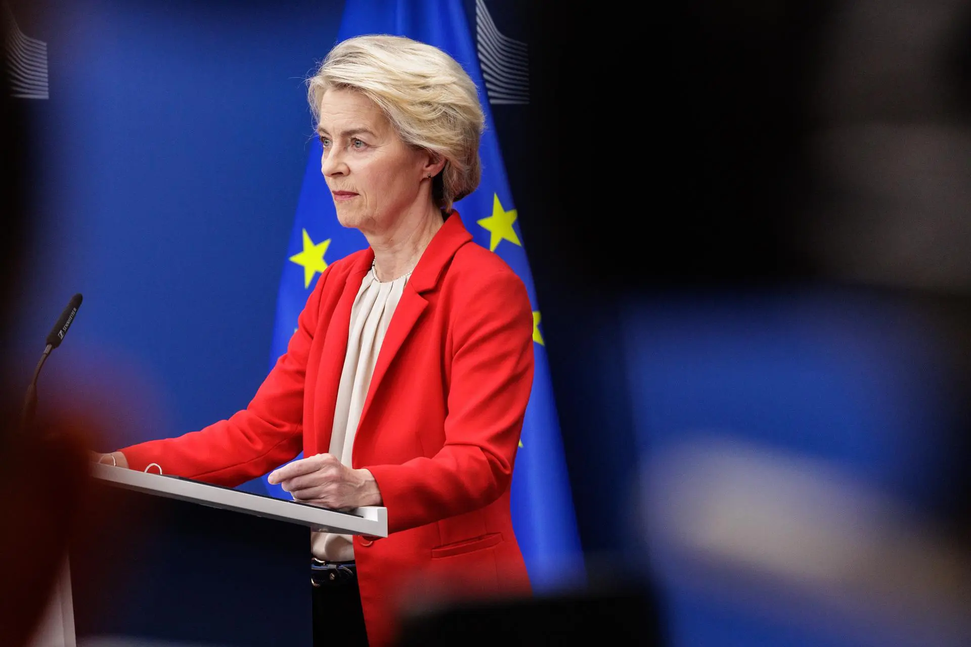 União Europeia adia por seis meses retaliação tarifária planejada contra os Estados Unidos - Imagem do artigo original