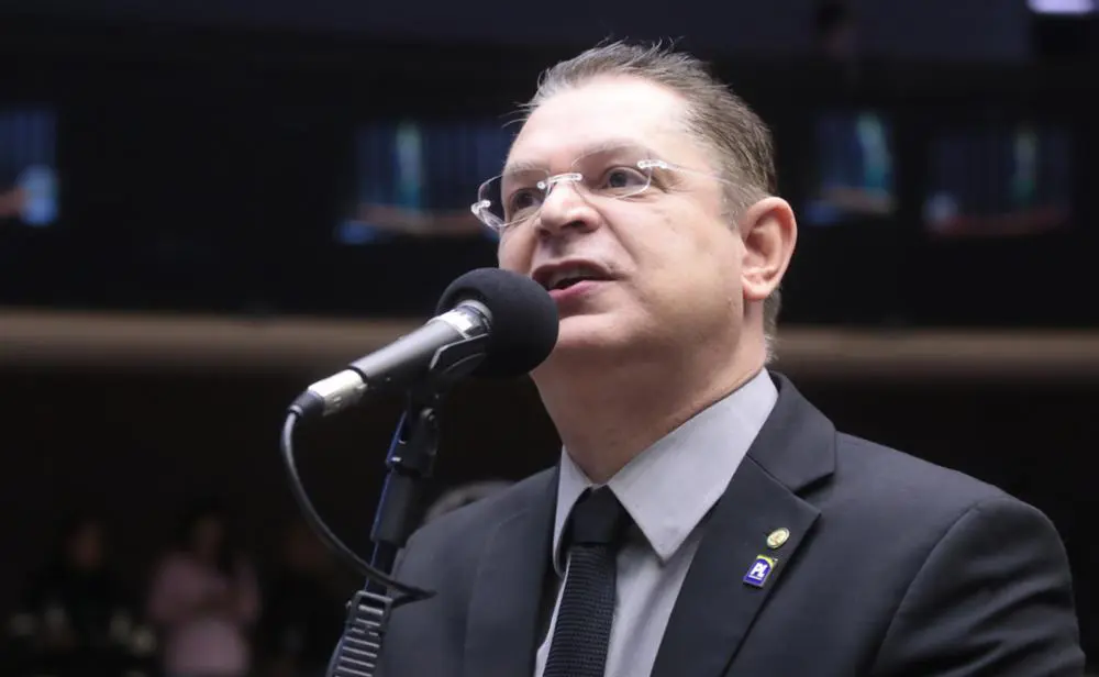Parlamentares do PL e aliados falam em “ditadura” após STF determinar prisão domiciliar de Jair Bolsonaro - Imagem do artigo original