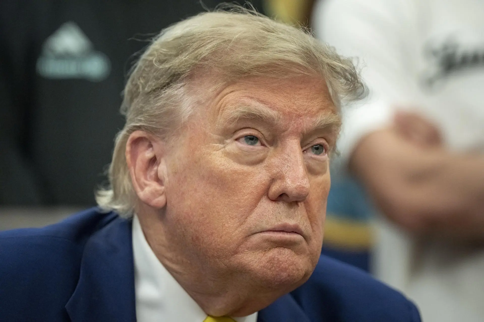 Governo Trump condena prisão domiciliar de Bolsonaro e ameaça punir quem cumprir ordem de Moraes - Imagem do artigo original