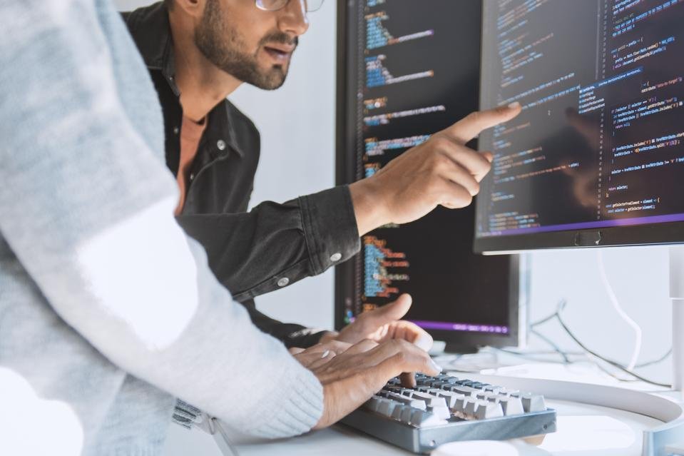 Especialistas alertam para riscos da junção entre “companheiros virtuais” e IA voltada à saúde mental - Imagem do artigo original
