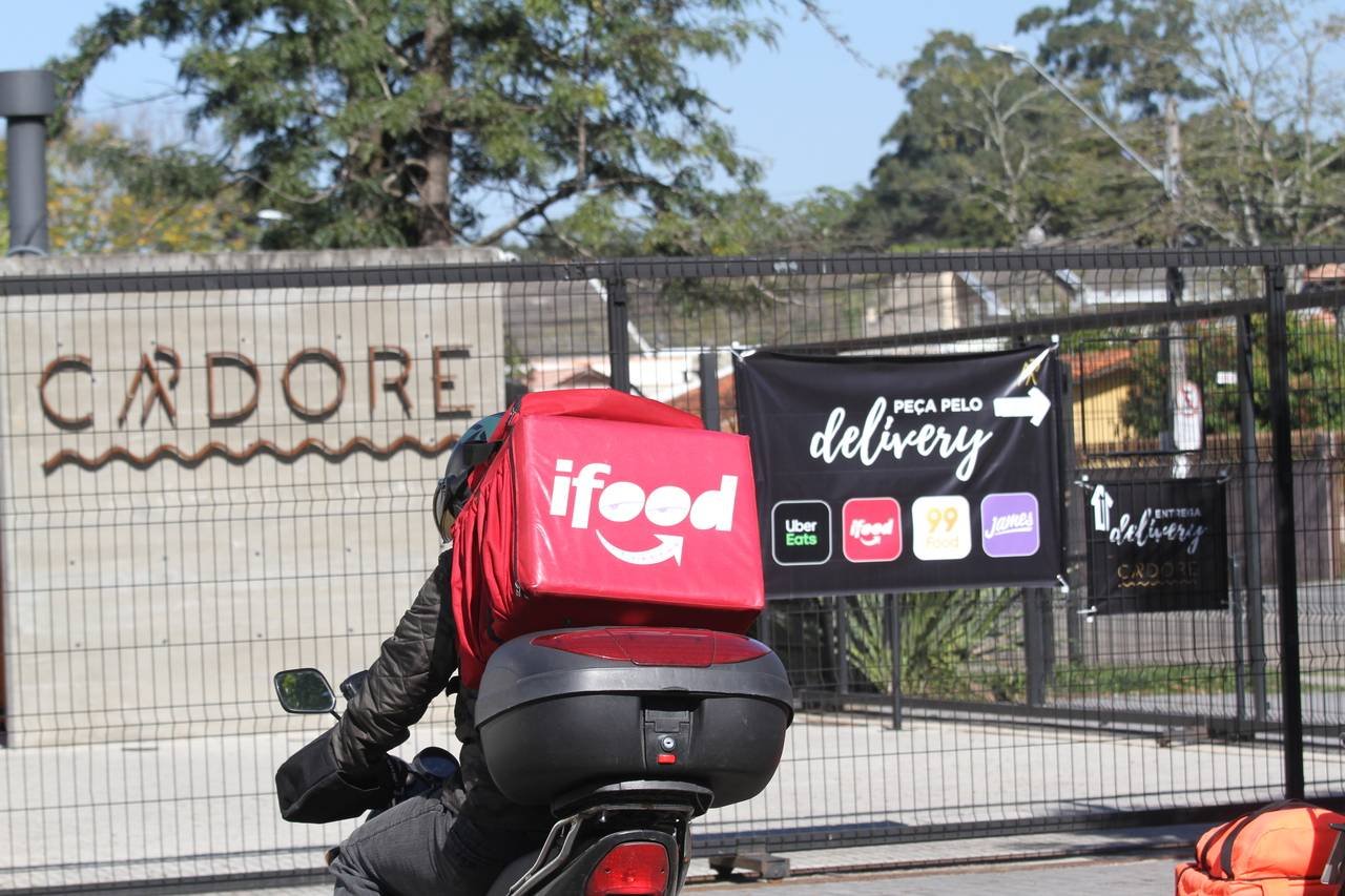 iFood planeja investimento de R$ 17 bilhões para reforçar operação e enfrentar concorrentes chinesas - Imagem do artigo original