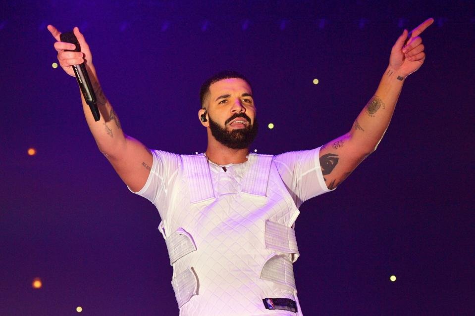 Novo single de Drake com Central Cee estreia no topo do ranking de hip-hop e R&B no Reino Unido - Imagem do artigo original