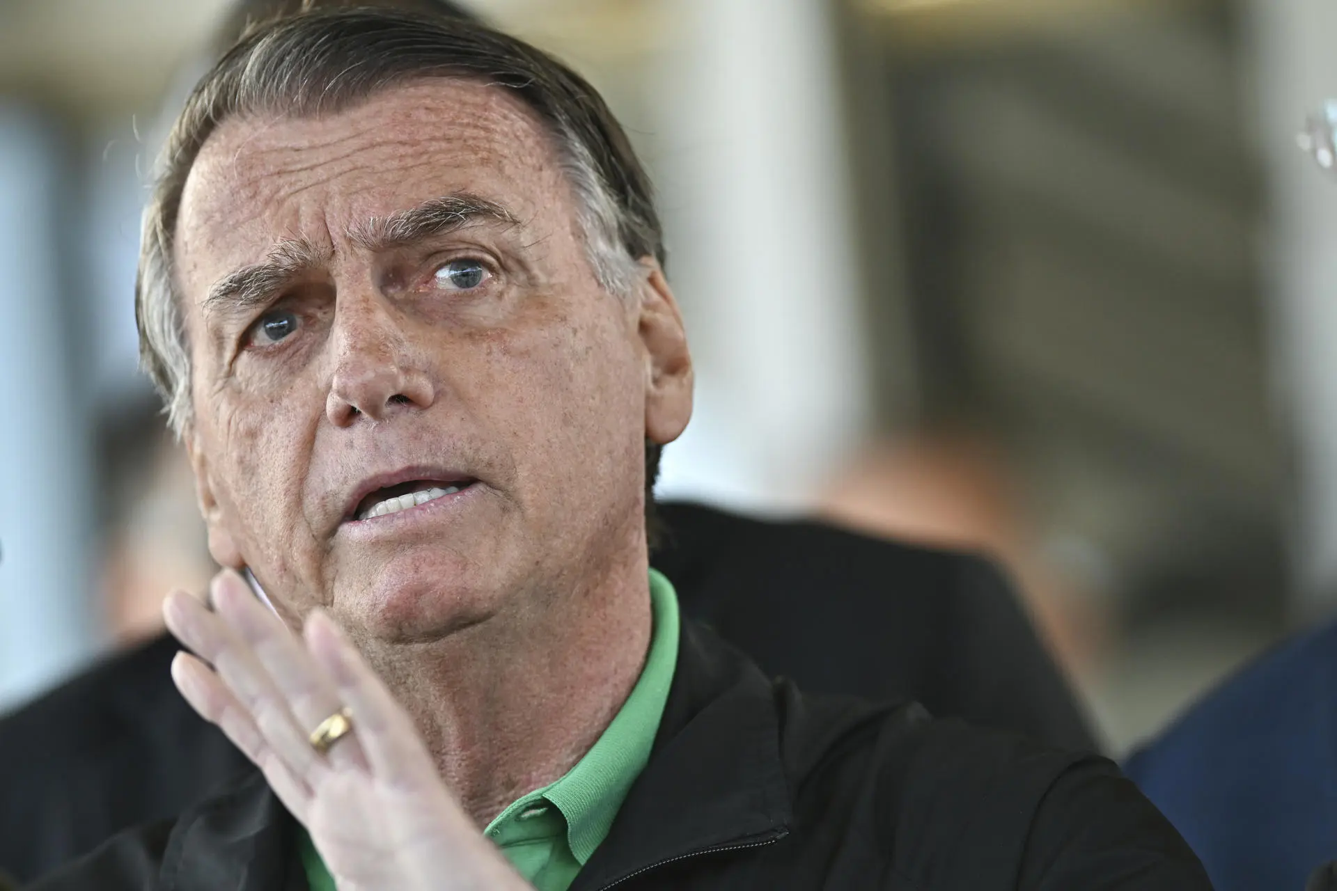 Prisão domiciliar impõe novo ritmo a inquérito contra Eduardo Bolsonaro, dizem juristas - Imagem do artigo original
