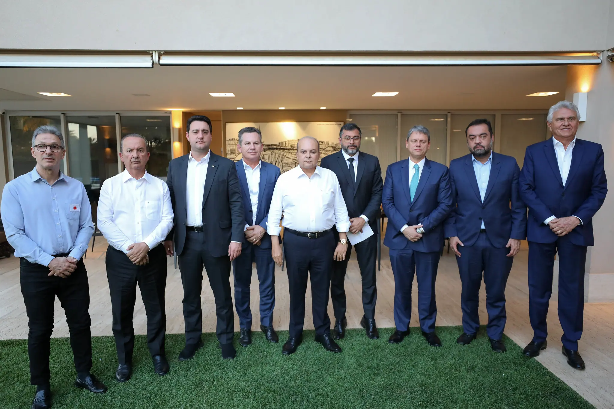 Governadores de direita cobram Lula por tarifas dos EUA e pedem anistia no Congresso - Imagem do artigo original