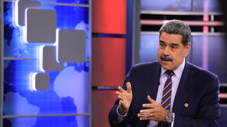 Regime de Maduro detém advogada que atua em defesa de aposentados na Venezuela - Imagem do artigo original
