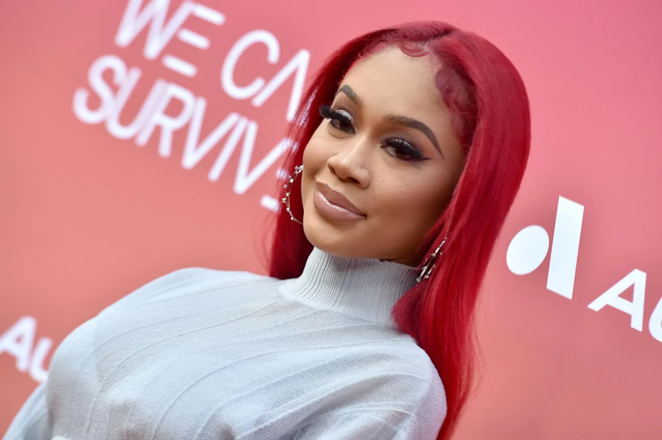 Saweetie lança EP “Hella Pressure” e admite “muita pressão” antes do primeiro álbum - Imagem do artigo
