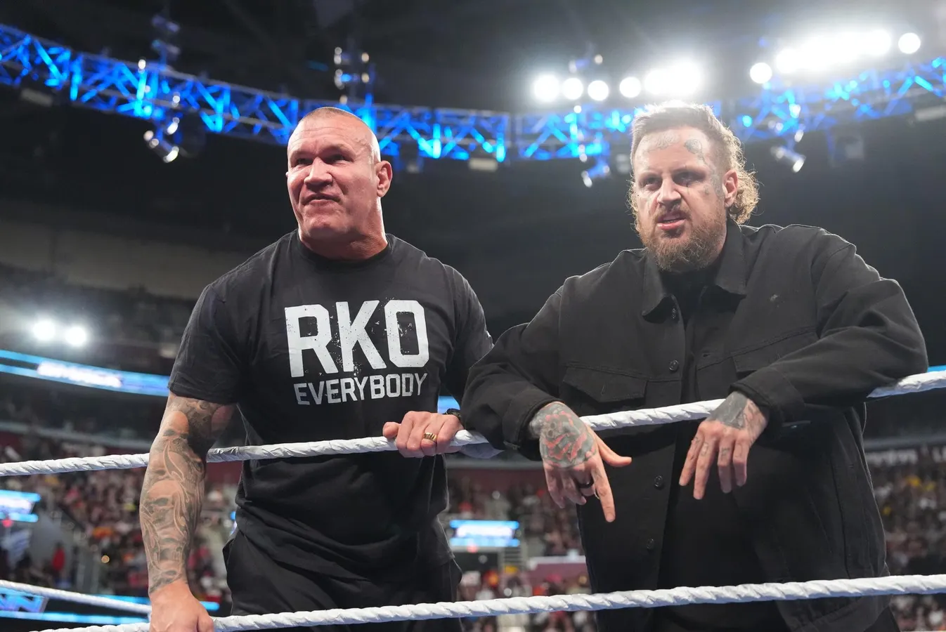 Logan Paul confirma vitória ao pinçar Jelly Roll no WWE SummerSlam 2025 - Imagem do artigo