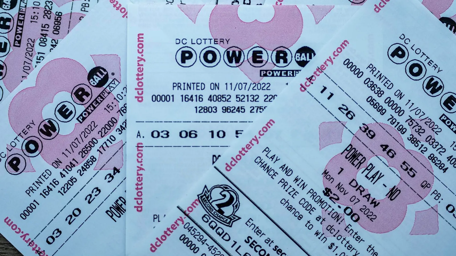 Acumulado do Powerball chega a US$ 426 milhões; veja quanto pode sobrar após impostos - Imagem do artigo