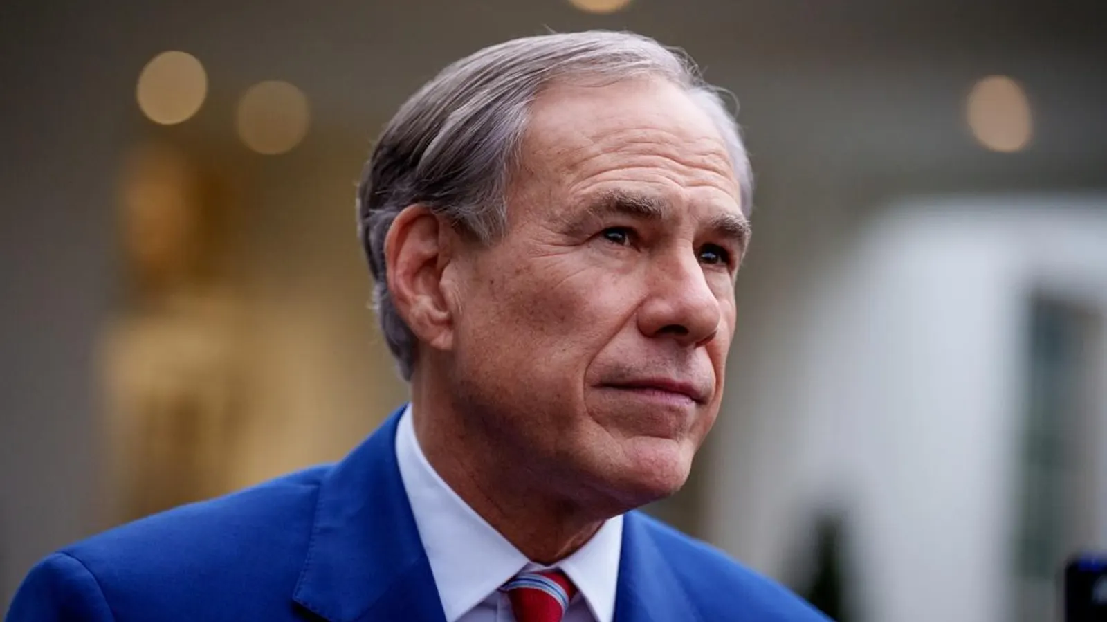 Governador do Texas pede à Suprema Corte a destituição de deputado democrata que viajou para impedir votação de redistritamento - Imagem do artigo