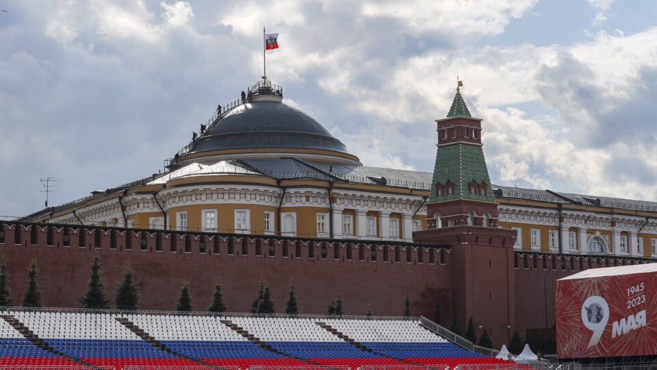 Kremlin rejeita presença de tropas da Otan na Ucrânia após eventual cessar-fogo - Imagem do artigo original