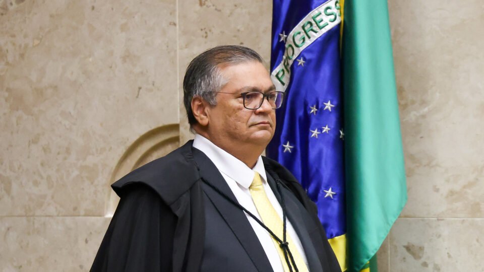 Decisão de Flávio Dino faz bancos brasileiros perderem R$ 41,9 bilhões em valor de mercado - Imagem do artigo original
