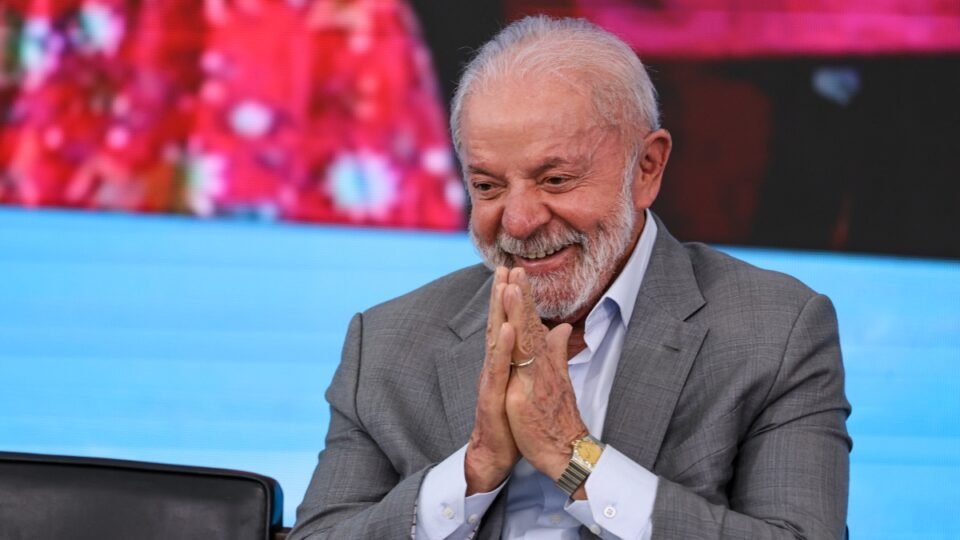 Pesquisa Quaest mostra reprovação a Lula em queda, mas ainda acima da aprovação - Imagem do artigo original