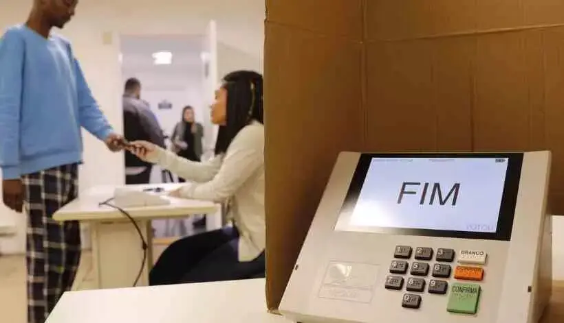 CCJ do Senado aprova voto impresso e avança com novo Código Eleitoral - Imagem do artigo