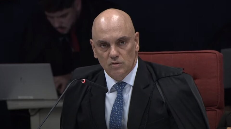Banco do Brasil bloqueia cartão de Alexandre de Moraes após sanções dos EUA, aponta reportagem - Imagem do artigo original
