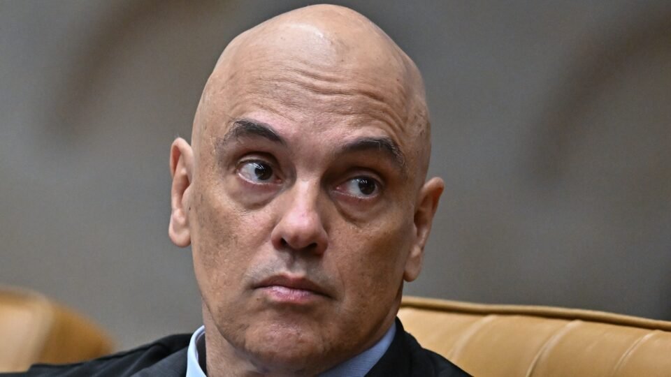 Bancos estudam encerrar contas para cumprir Lei Magnitsky sem confrontar STF - Imagem do artigo original