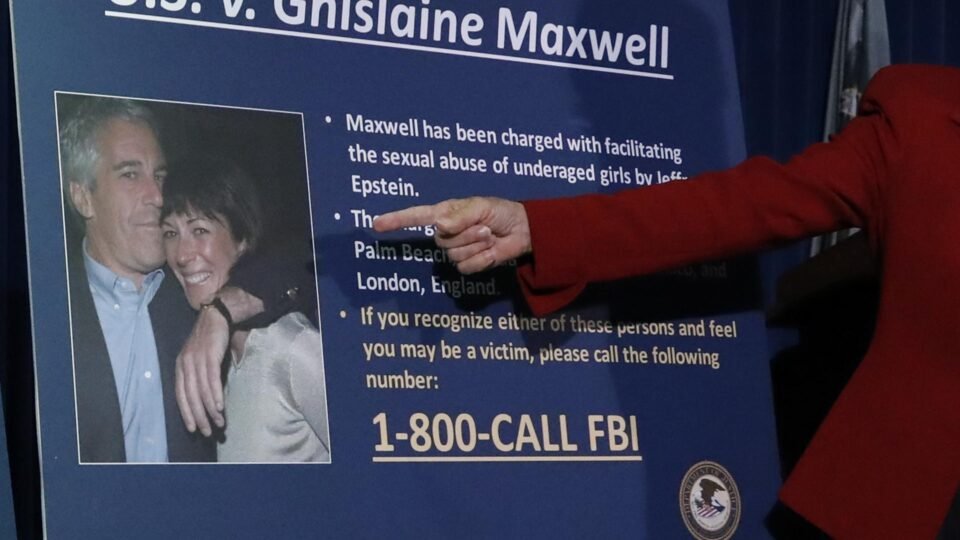 Ghislaine Maxwell nega ter presenciado conduta inadequada de Trump ou Clinton em relação a Jeffrey Epstein - Imagem do artigo original