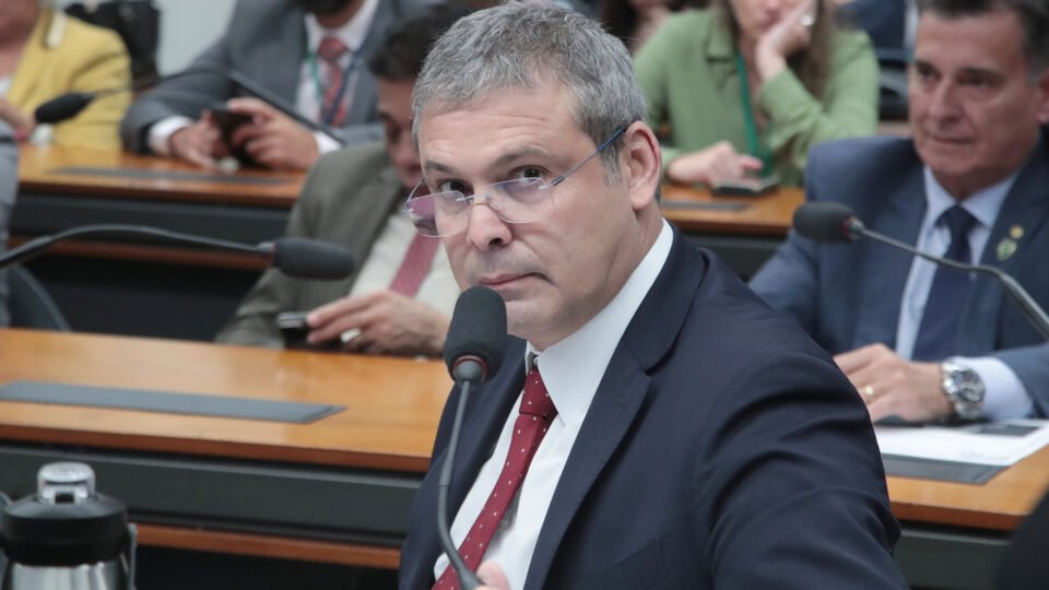 Após oito anos, Lindbergh Farias chama Alexandre de Moraes de “defensor da democracia” - Imagem do artigo
