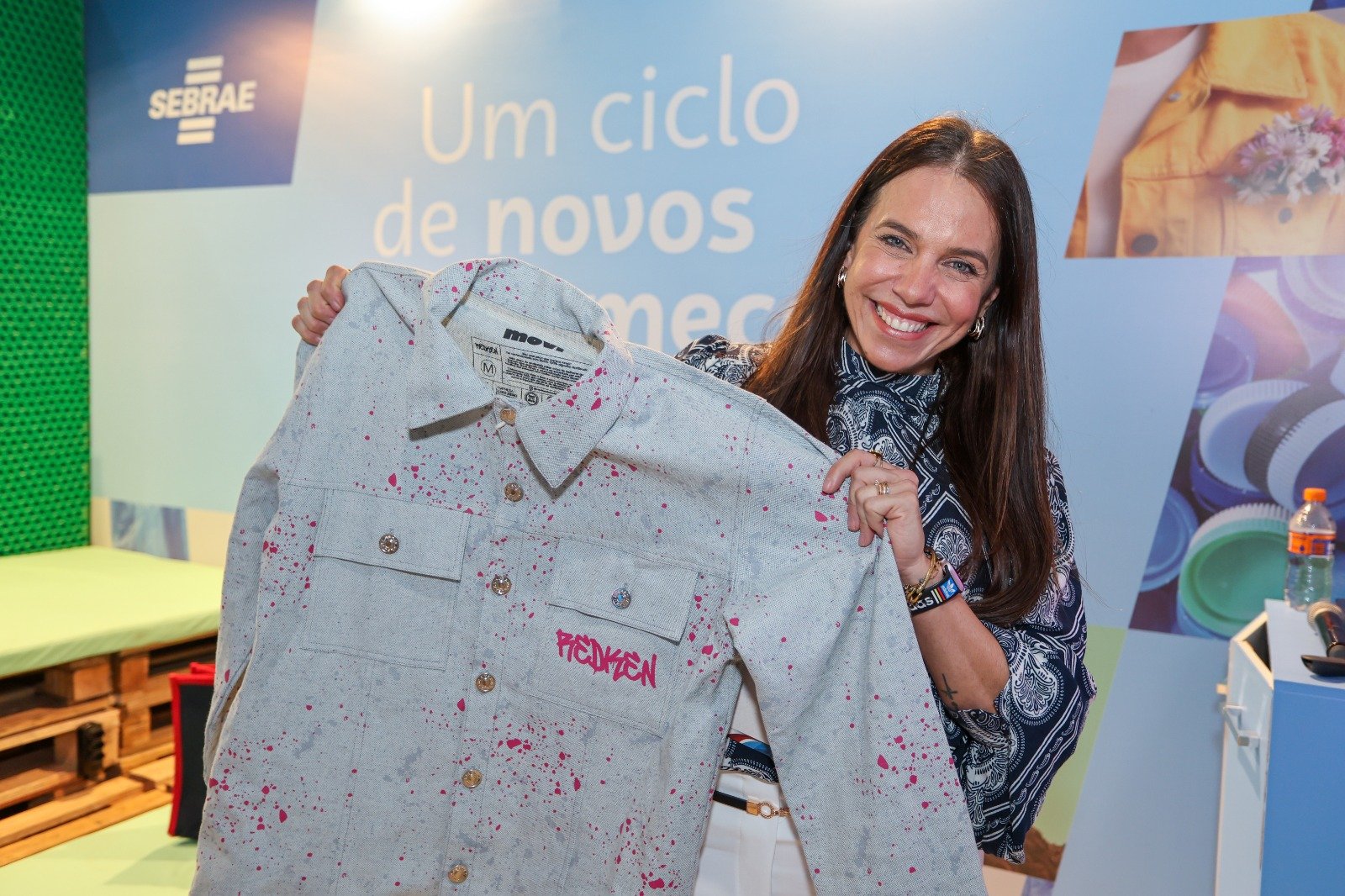 Movimento Eu Visto o Bem destaca upcycling e inclusão de mulheres em situação de cárcere na Conferência de Resíduos Sólidos - Imagem do artigo