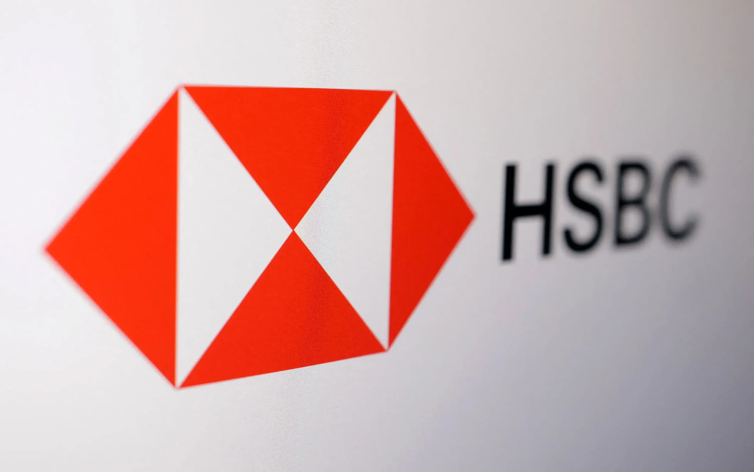 Hackers invadem ambiente Pix do HSBC e levam aproximadamente R$ 400 milhões - Imagem do artigo