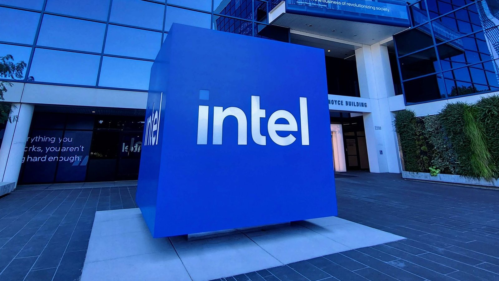 Intel apresenta Core i5-110 com litografia de 14 nm empregada há cinco anos - Imagem do artigo